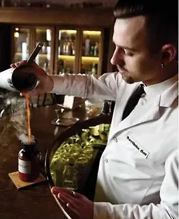 Библия бармена. Все о напитках. Барная культура. Коктейльная революция logo