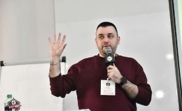 Курс по парсингу, или Как найти свою ЦА logo