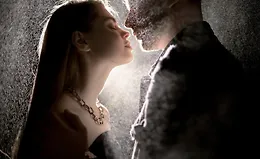 Съемка: фонарь, брызги и дым