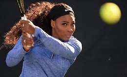 Серена Уильямс обучает игре в теннис