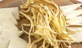 Чечил и сулугуни