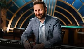 Даниэль Негреану обучает игре в покер logo