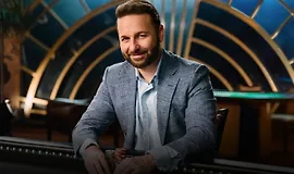 Даниэль Негреану обучает игре в покер