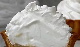 Корзиночки с белковым кремом