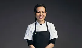 Ники Накаяма преподаёт современную японскую кухню