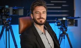 Полное руководство для режиссёра: Станьте выдающимся создателем видео logo
