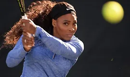 Серена Уильямс обучает игре в теннис