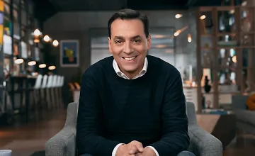 Изображение курса Дэниел Пинк преподаёт продажи и искусство убеждения