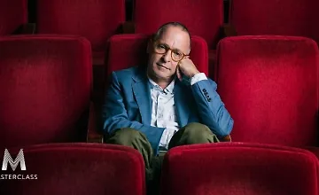 Изображение курса Дэвид Седарис обучает рассказыванию историй и юмору