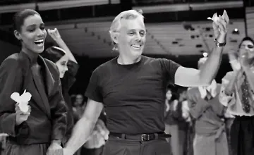 Изображение курса Джорджо Армани