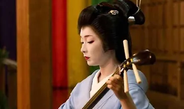 Изображение курса Гейши – люди искусства