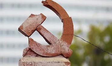 Изображение курса Коммунизм в упадке: От Спутника до Горбачева