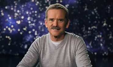 Изображение курса Крис Хэдфилд обучает исследованию космоса