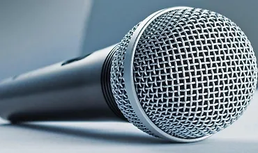 Изображение курса Сила повествования с Ари Шапиро