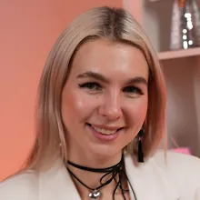 Адель Губанова logo