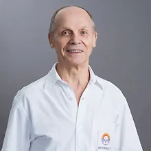 Александр Огулов logo