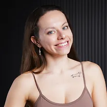 Александра Папушина logo