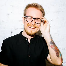 Антон Власов logo