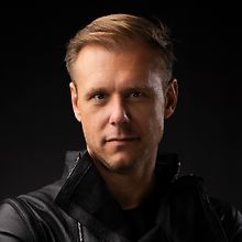 Изображение источника Armin van Buuren