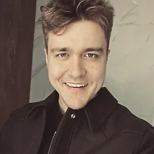 Артем Кей logo