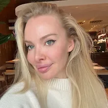 Дарина (ADAM FM) logo