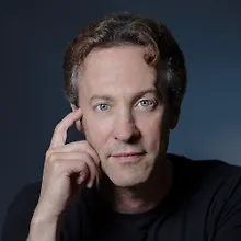 Дэвид Иглман logo