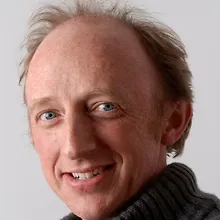 Джулиан Кэссел logo