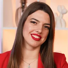 Екатерина Попова logo