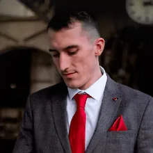 Евгений Ежов logo