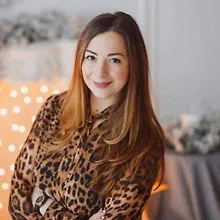 Галина Казначеева logo