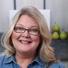 Катери Юинг logo