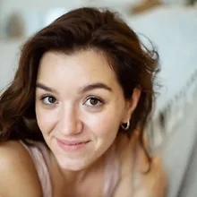 Катерина Суратова logo