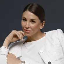 Лейли Ялунина logo