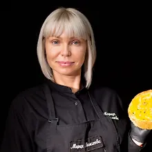 Мария Манахова logo