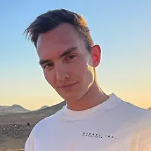 Марк Николаев logo