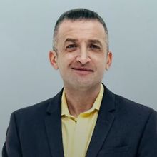 Изображение источника Майкл Малис