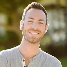 ​Майкл Сассер logo