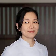 Ники Накаяма logo