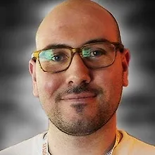 Оливер Вильяр logo