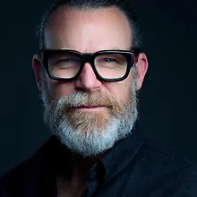 Питер Хёрли logo