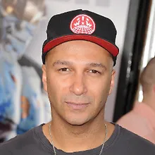 Том Морелло logo