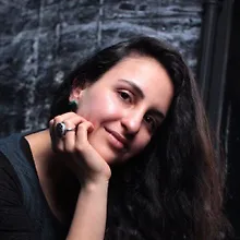 Вероника Чопра logo