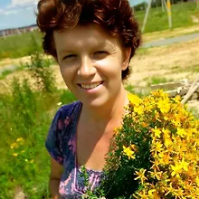 Ягодный дворик logo