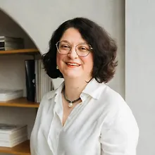 Юлия Ерухимович logo